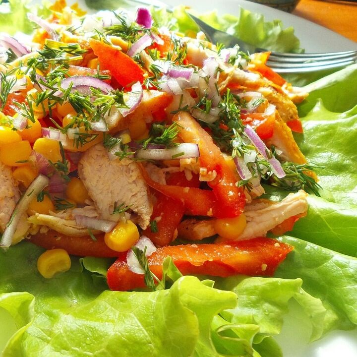 Barazki entsalada oilaskoarekin
